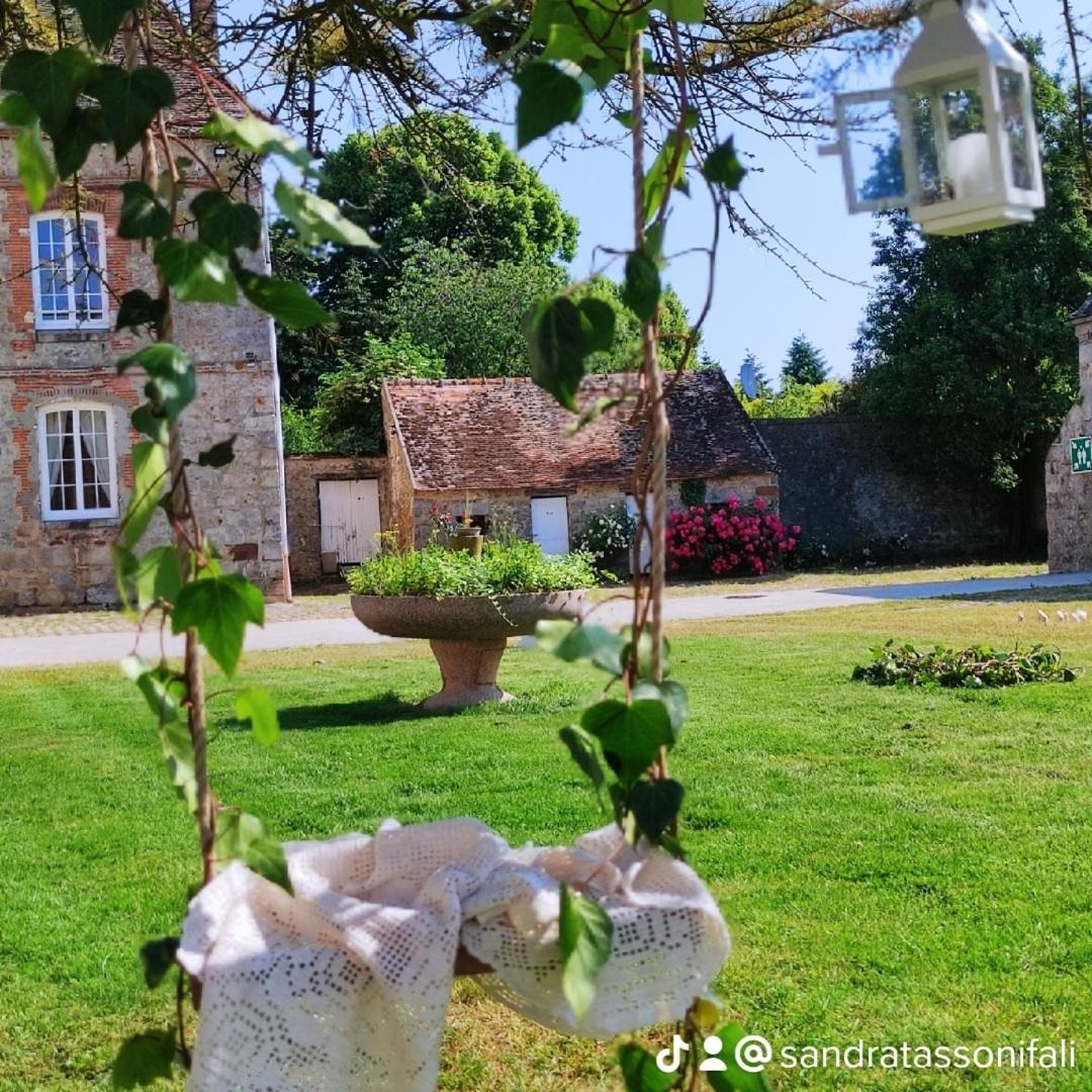 Domaine De La Ferme De Mont Bed & Breakfast Mormant Екстериор снимка