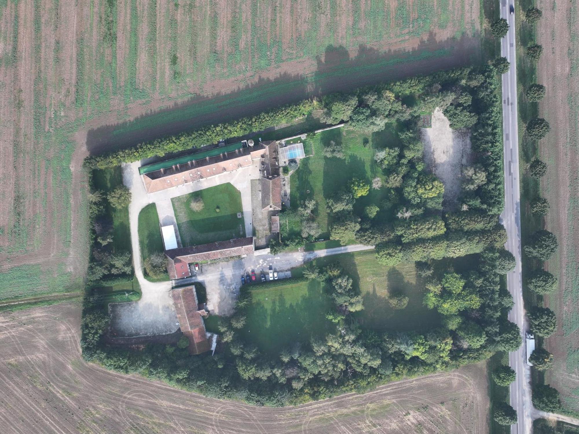 Domaine De La Ferme De Mont Bed & Breakfast Mormant Екстериор снимка